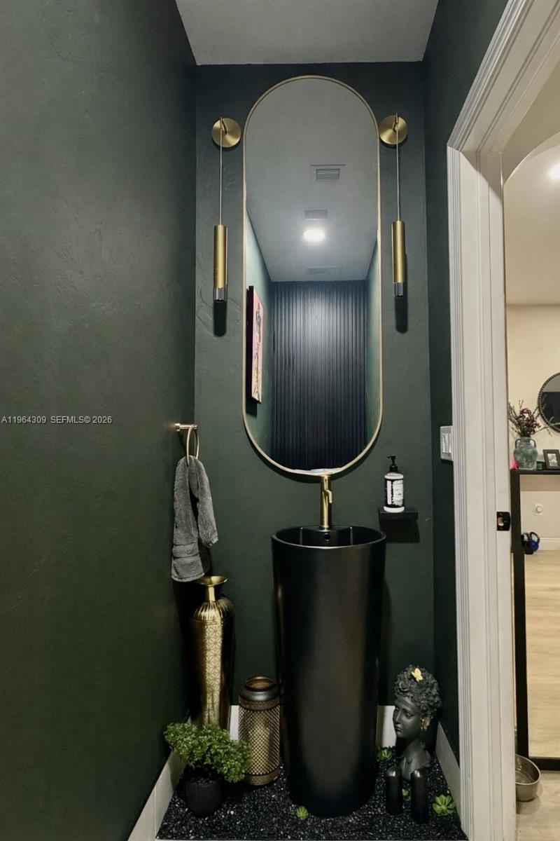 LAKES BY THE BAY EVE REPL - Residential