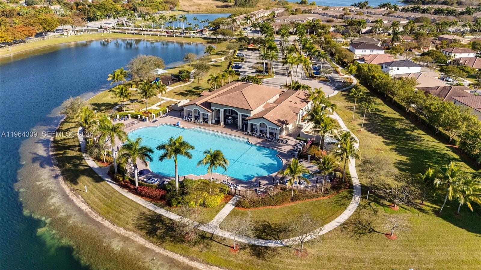 LAKES BY THE BAY EVE REPL - Residential