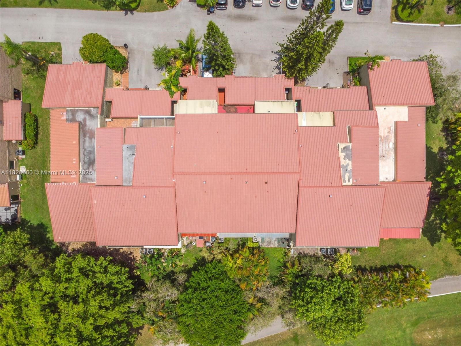 COSTA DEL SOL CONDO #4 - Residential