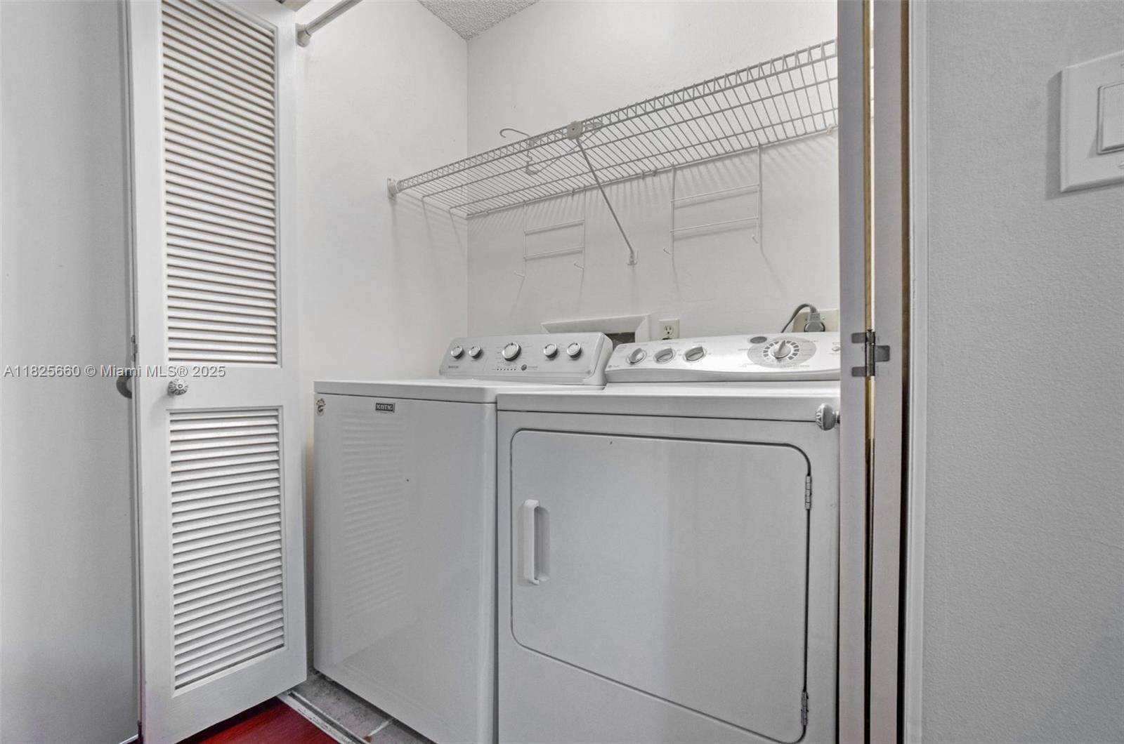 COSTA DEL SOL CONDO #4 - Residential