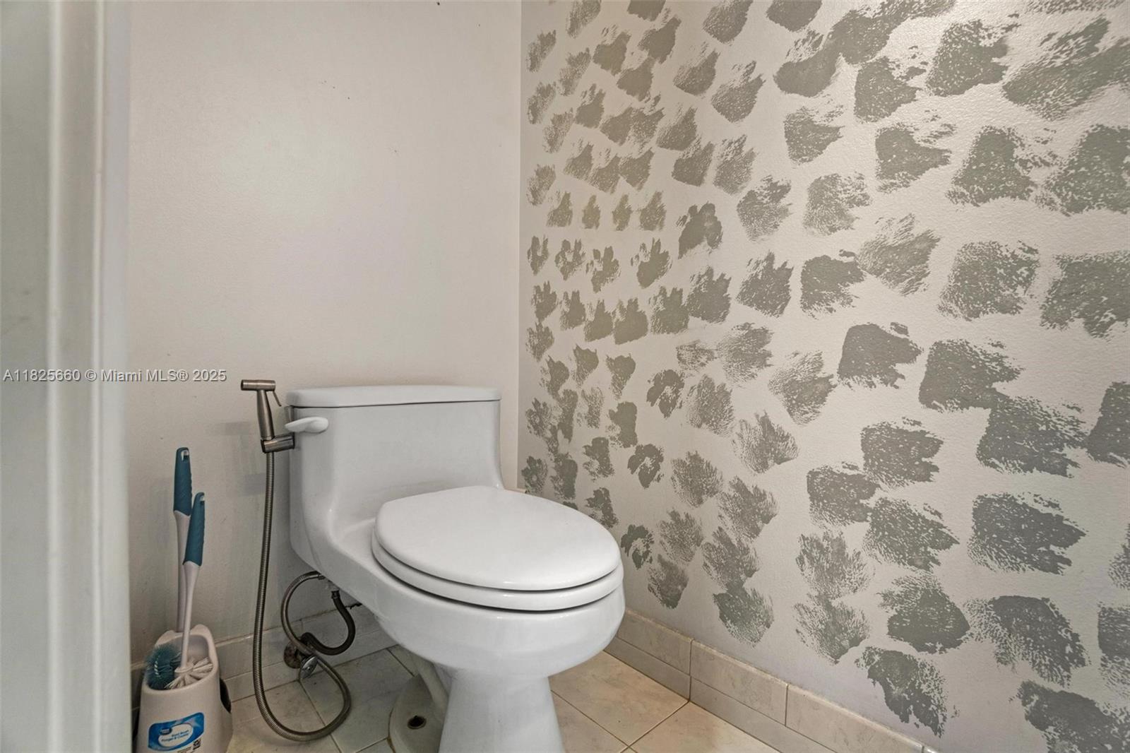 COSTA DEL SOL CONDO #4 - Residential