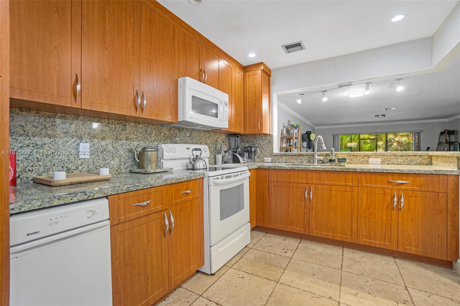 COSTA DEL SOL CONDO #4 - Residential