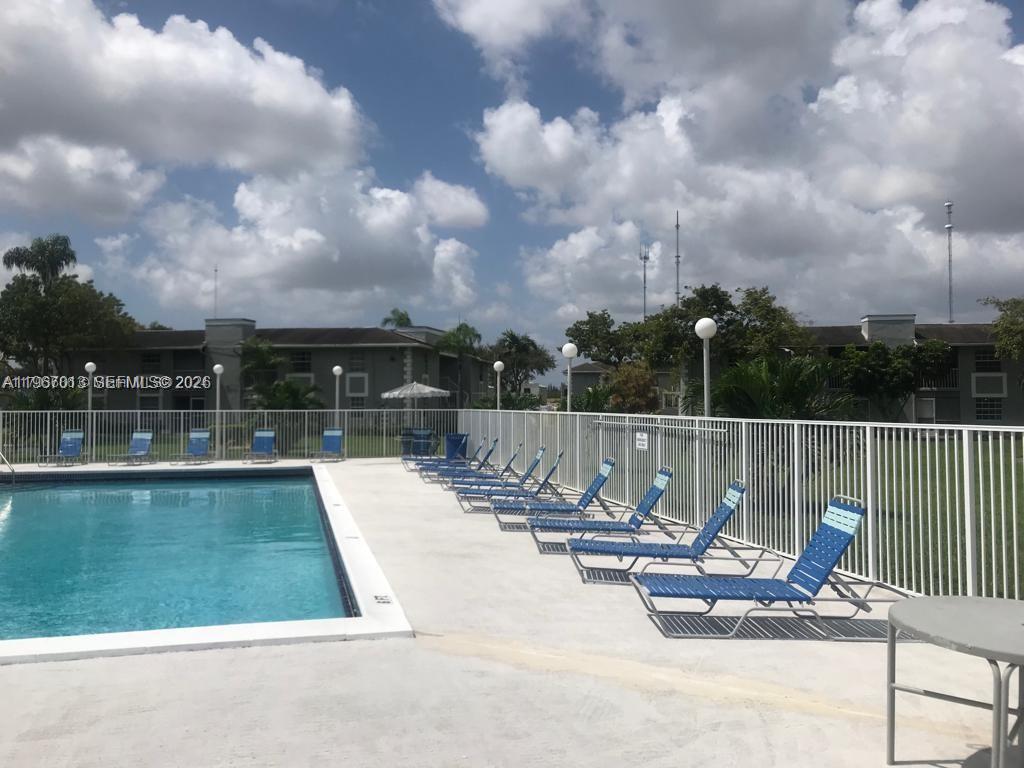 430 NE 210th Cir Ter 203-3