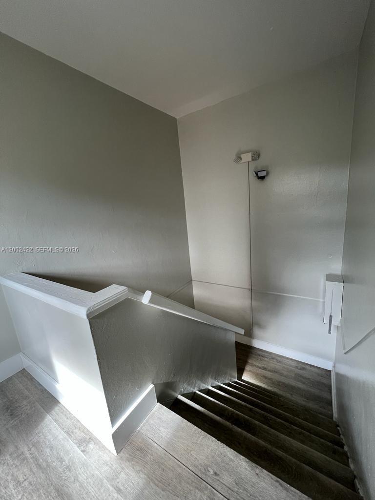 ENGLEWOOD - Residential Lease