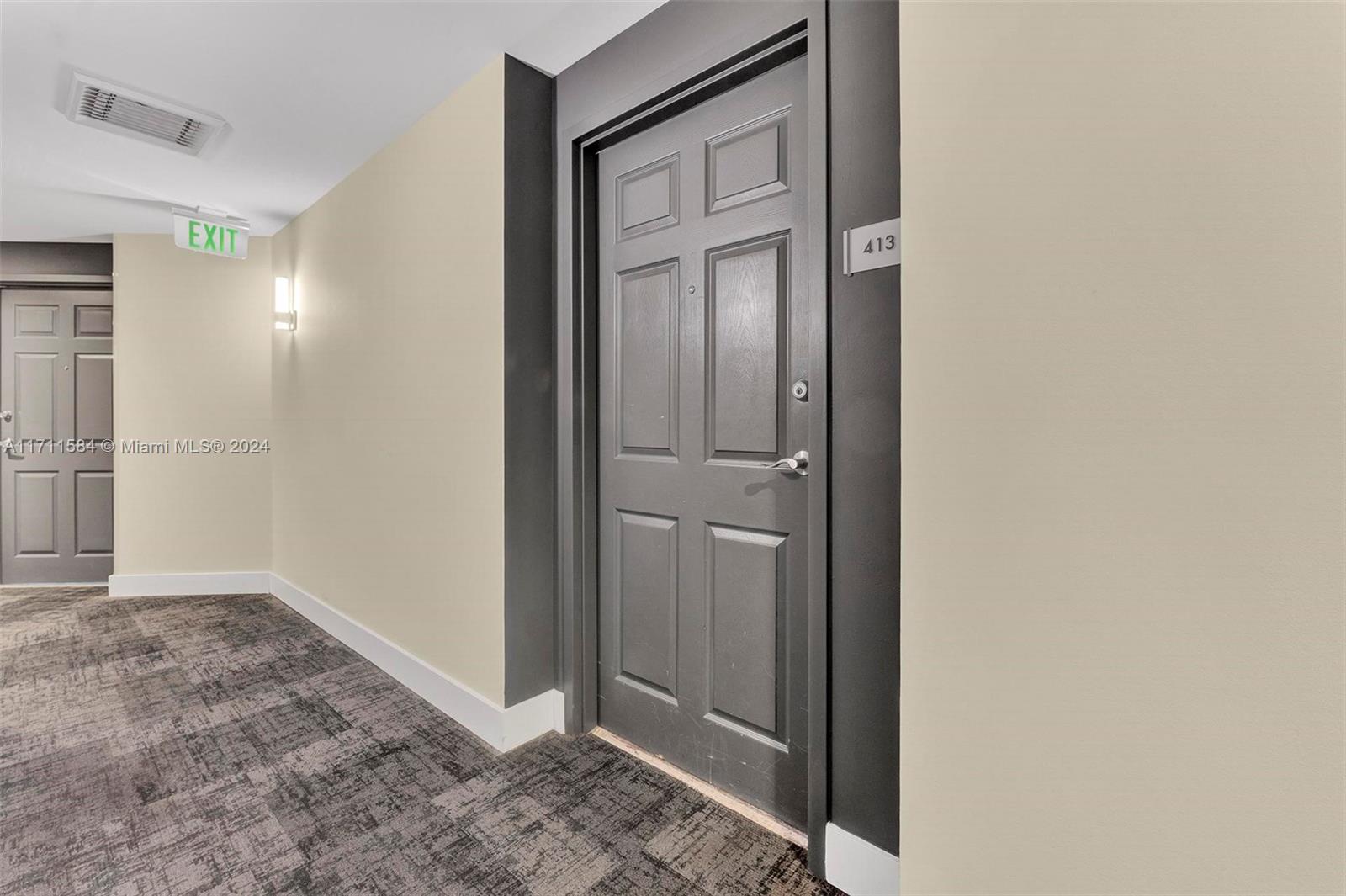 HOLLYWOOD STATION RES CON - Residential