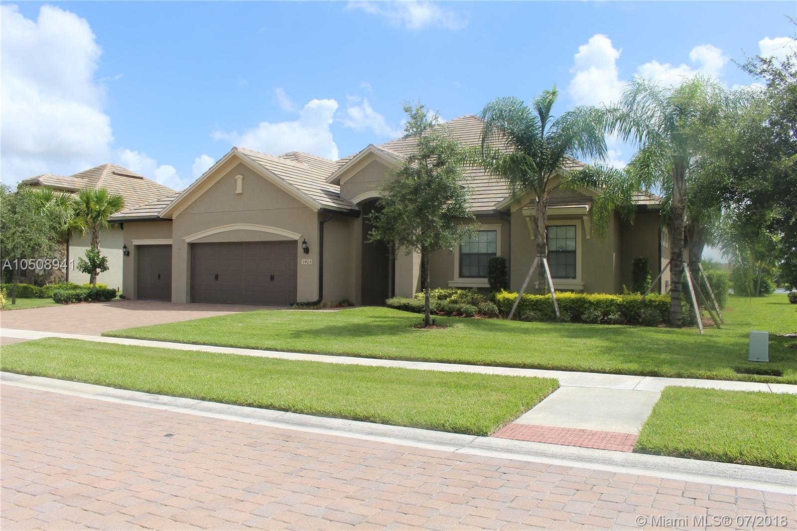 CASTELLINA - Residential Lease
