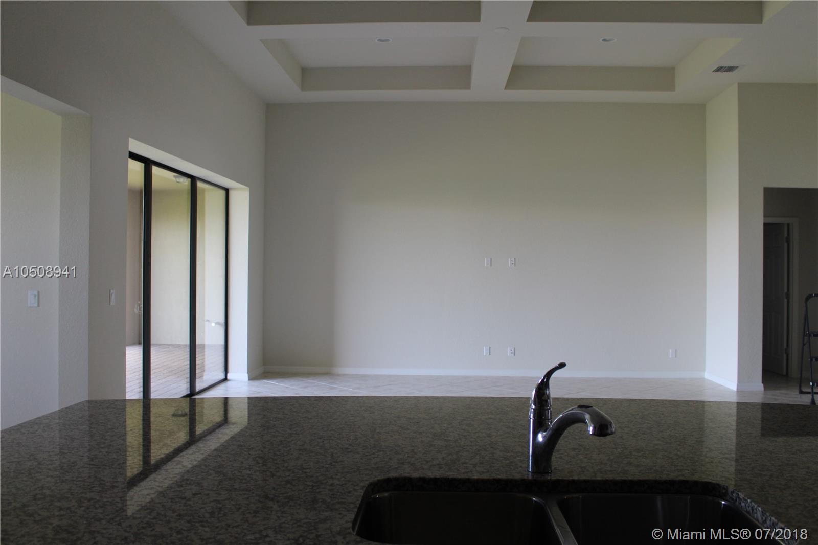CASTELLINA - Residential Lease