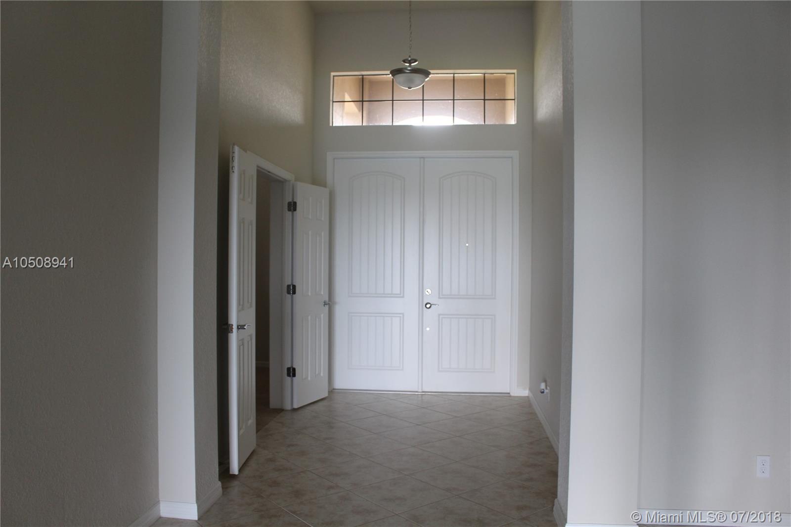 CASTELLINA - Residential Lease
