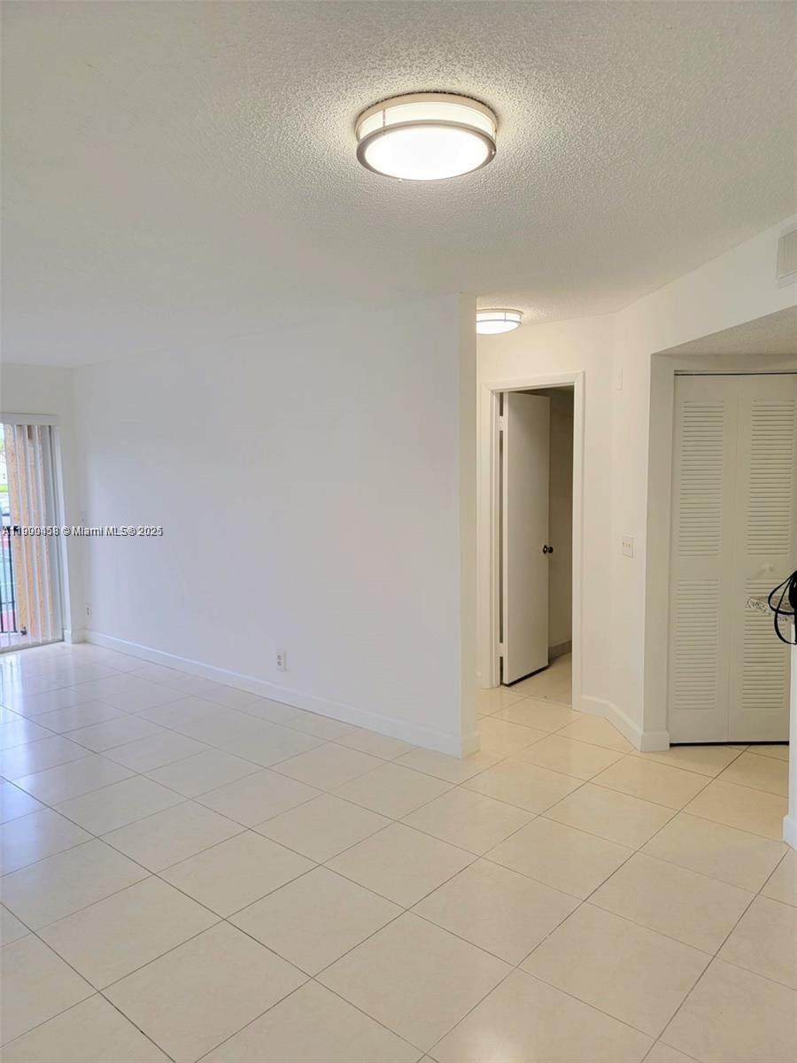 EDGEWATER CONDO - Residential Lease