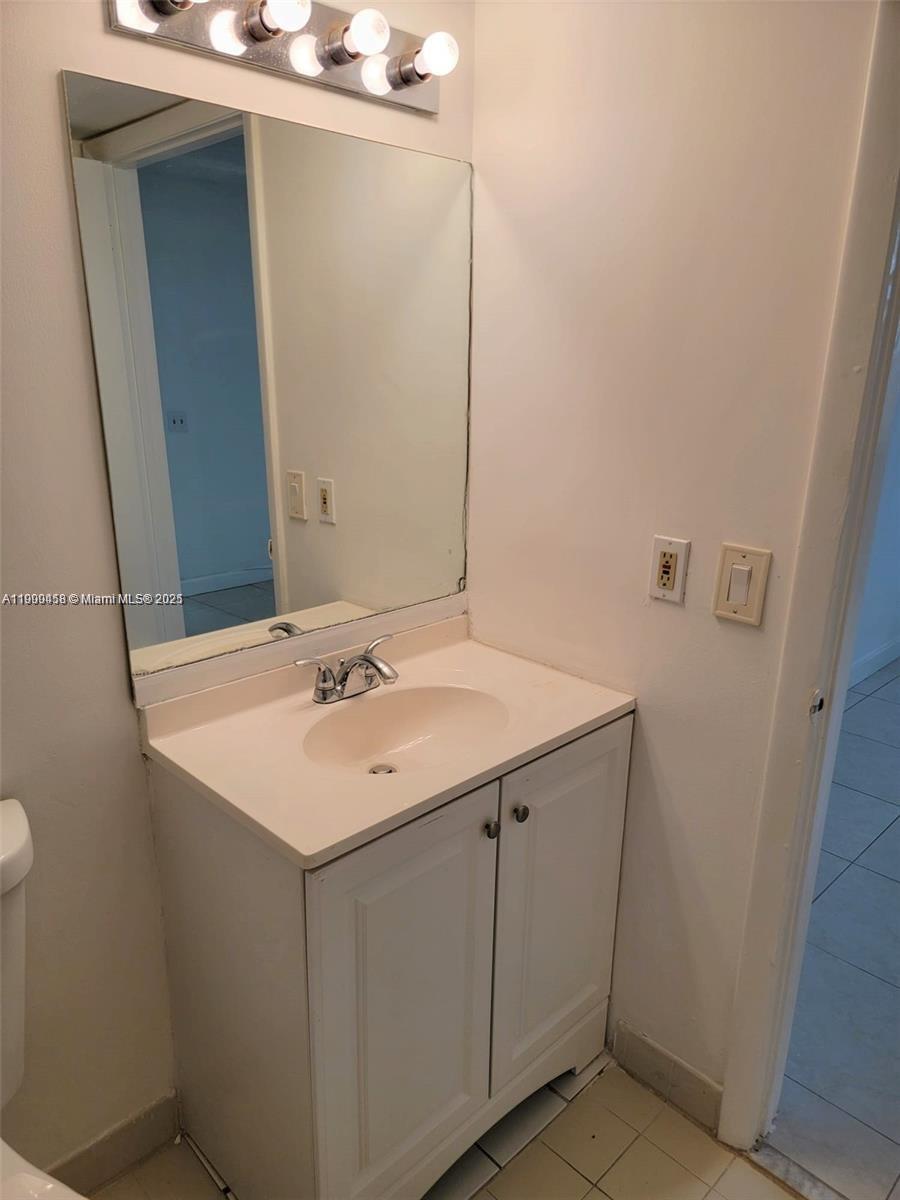 EDGEWATER CONDO - Residential Lease