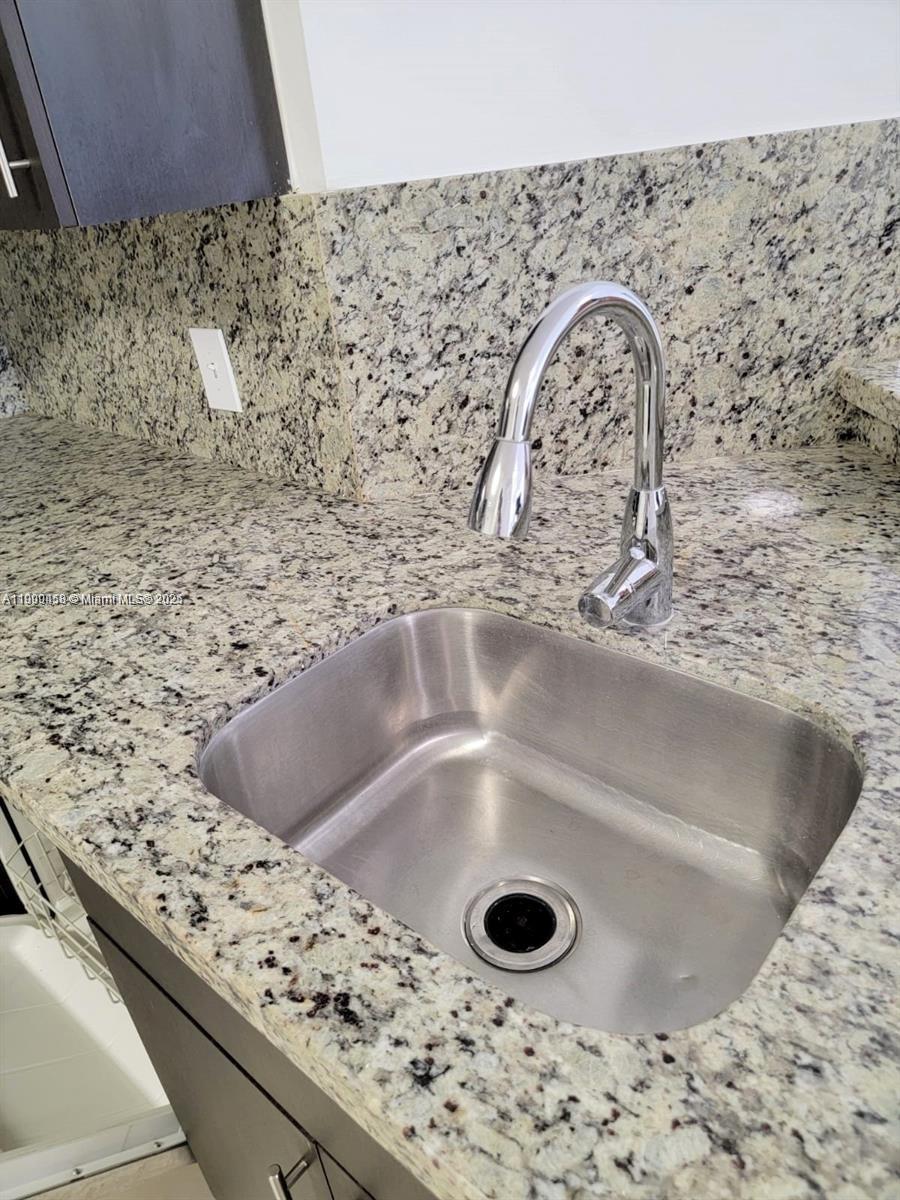 EDGEWATER CONDO - Residential Lease