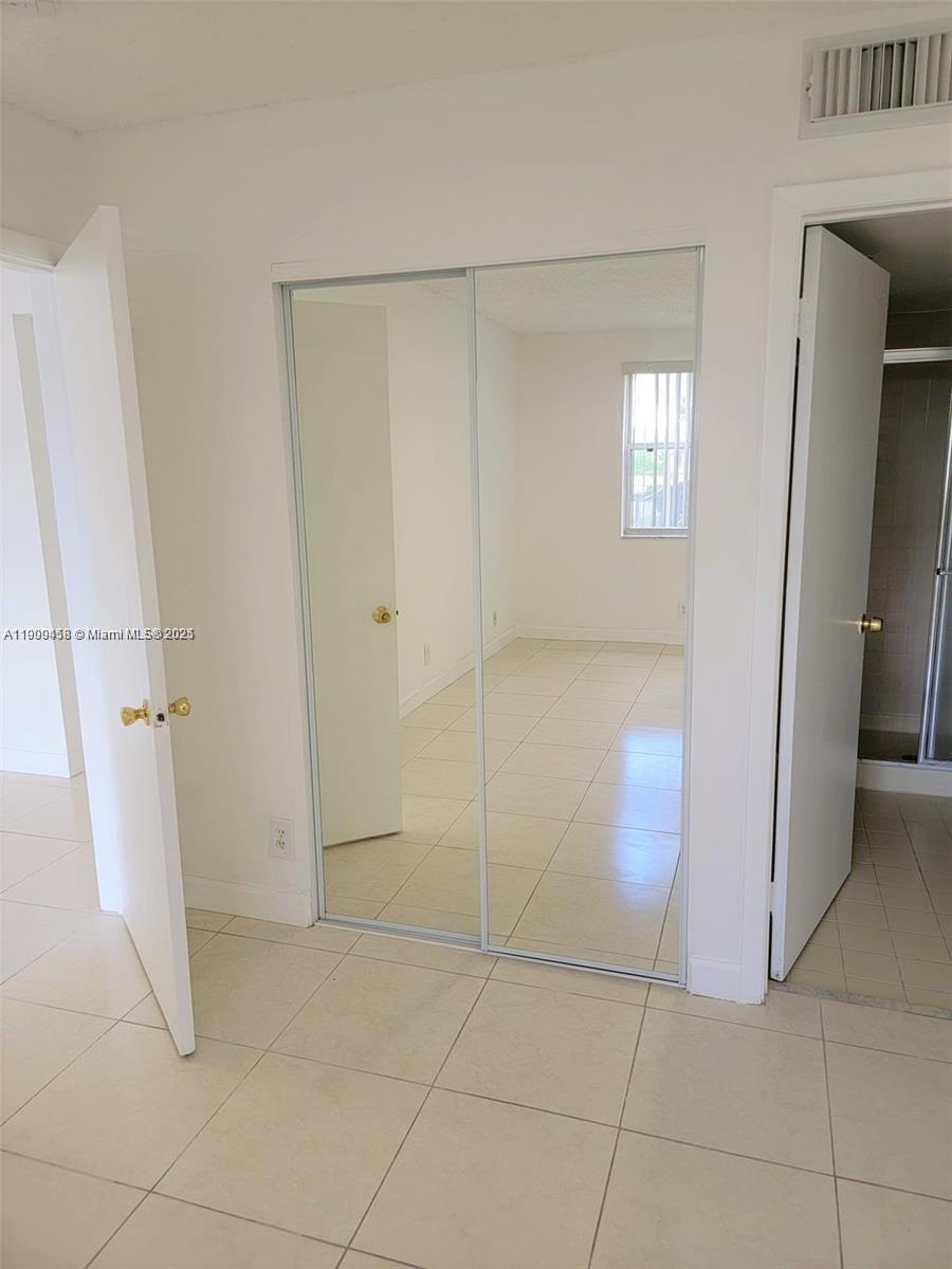 EDGEWATER CONDO - Residential Lease