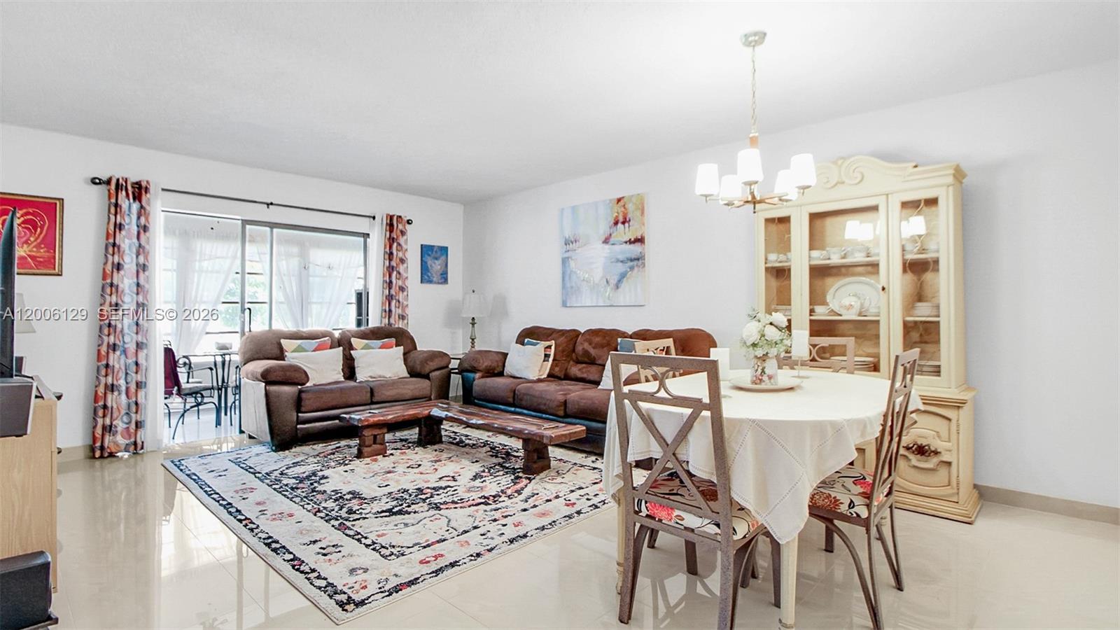 SAPPHIRE CONDO - Residential