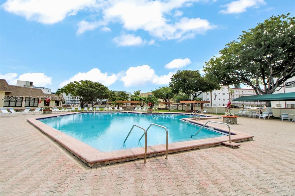 Photo of 4000 NW 44th Ave #306, Lauderdale Lakes, FL 33319 (MLS # A12006129)