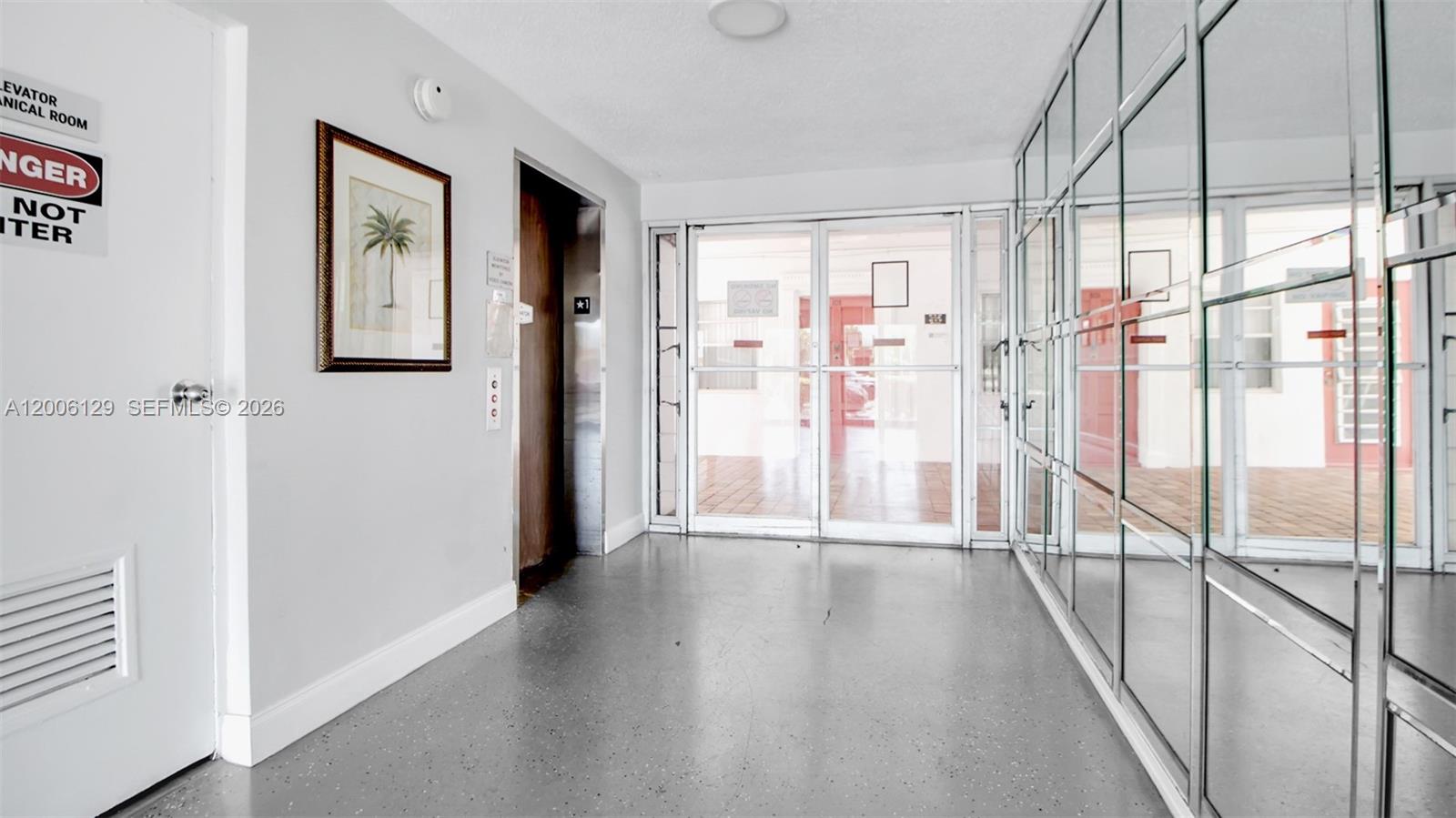 SAPPHIRE CONDO - Residential