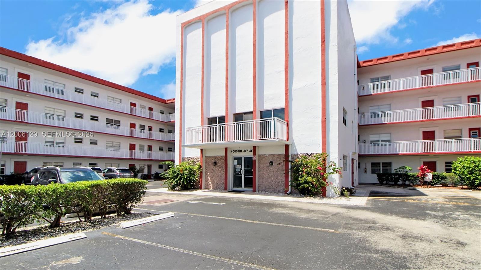 SAPPHIRE CONDO - Residential