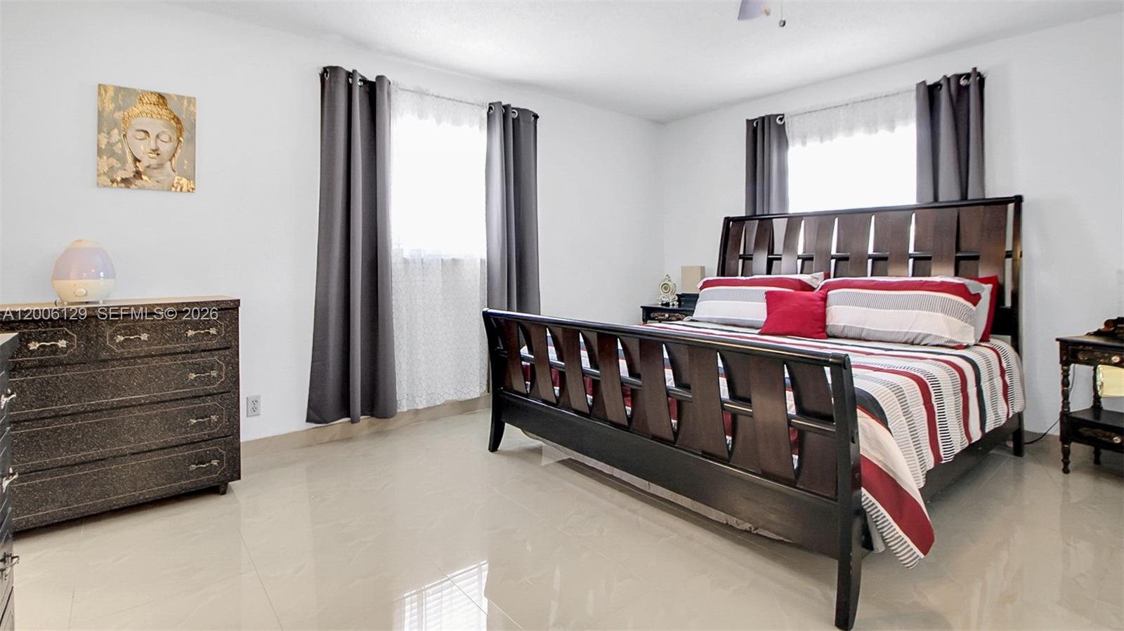 SAPPHIRE CONDO - Residential