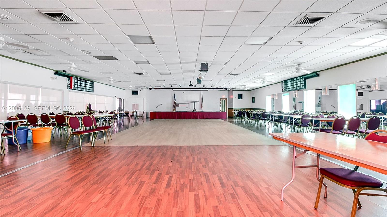 SAPPHIRE CONDO - Residential