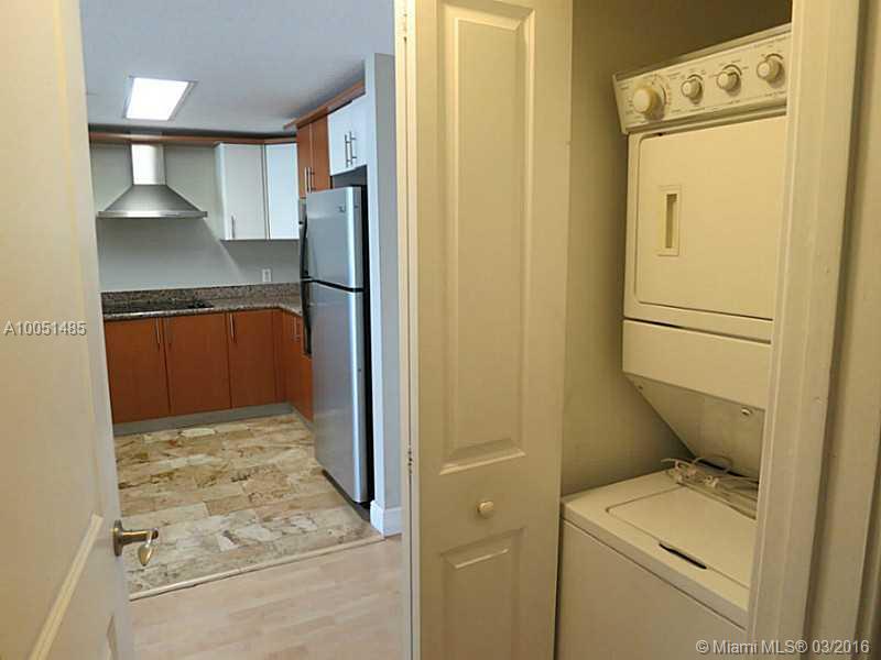 THE SAIL CONDO - Residential Lease