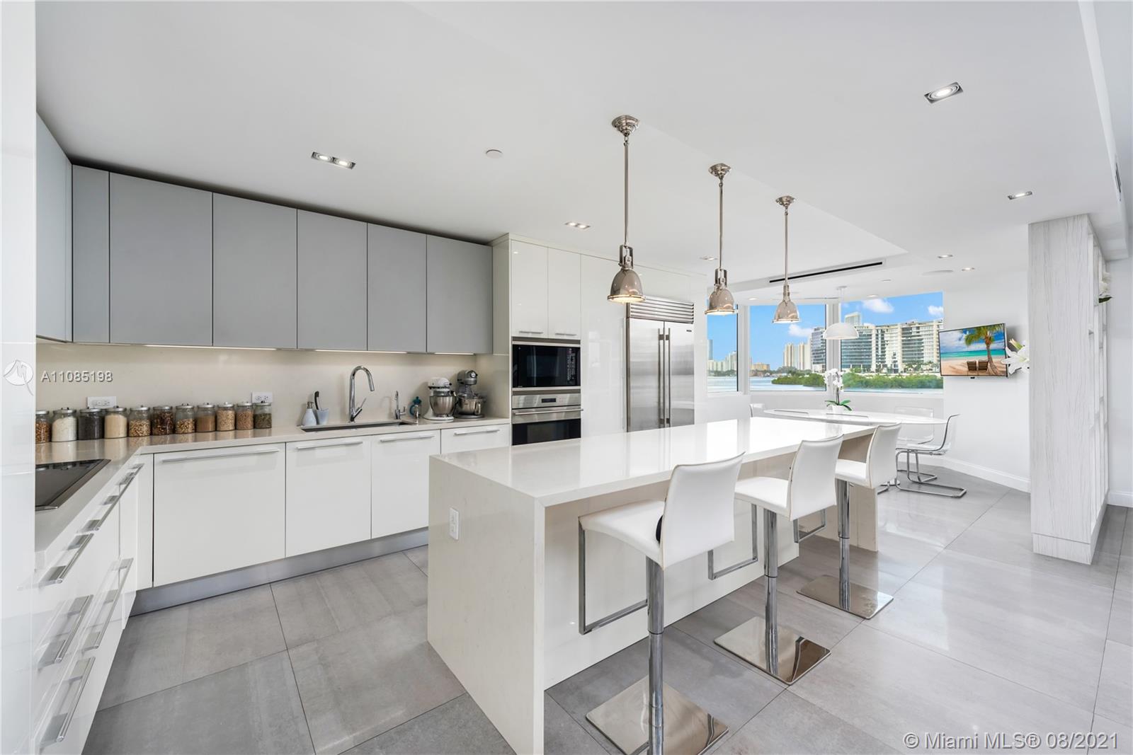 THE PENINSULA CONDO - Residential