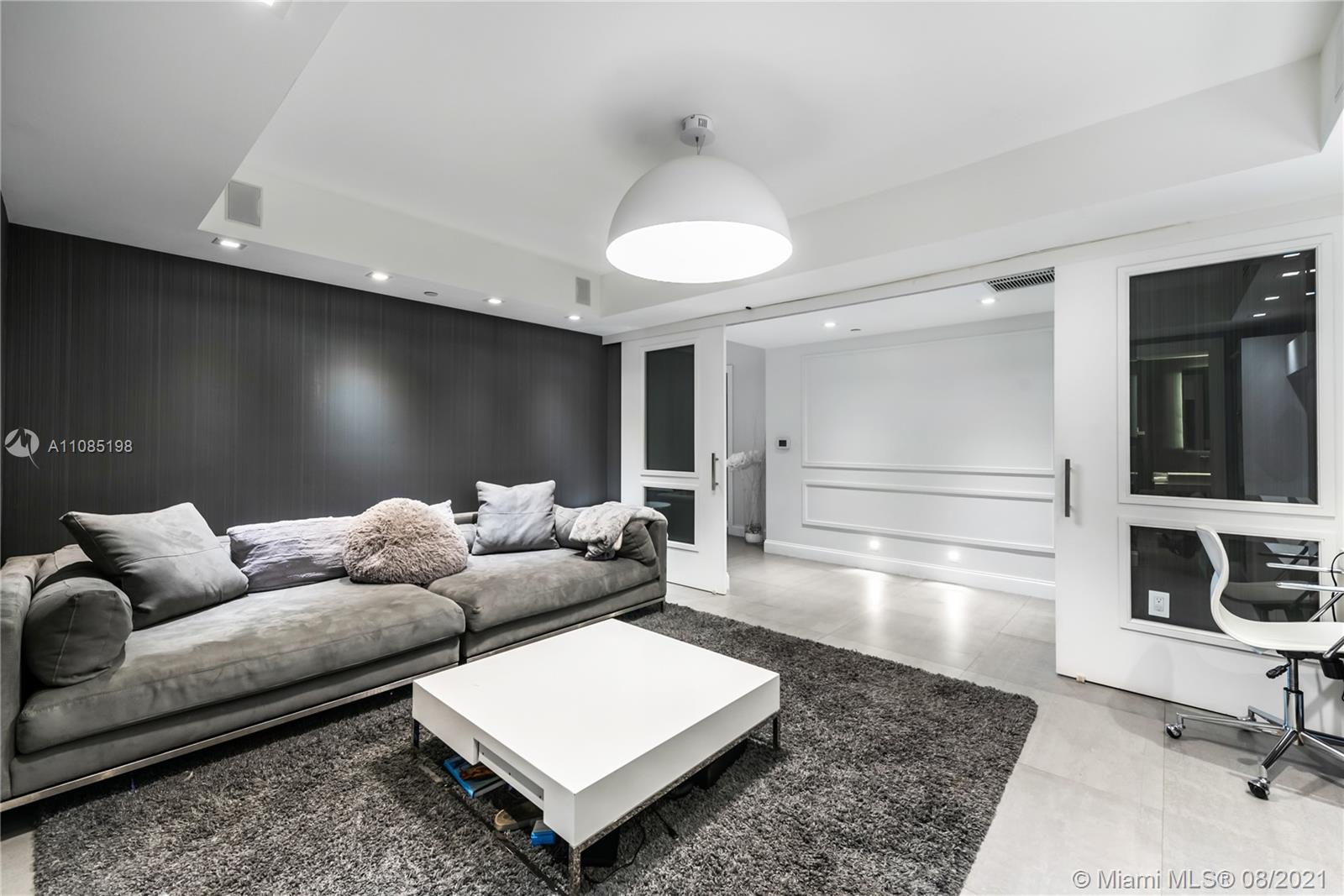 THE PENINSULA CONDO - Residential