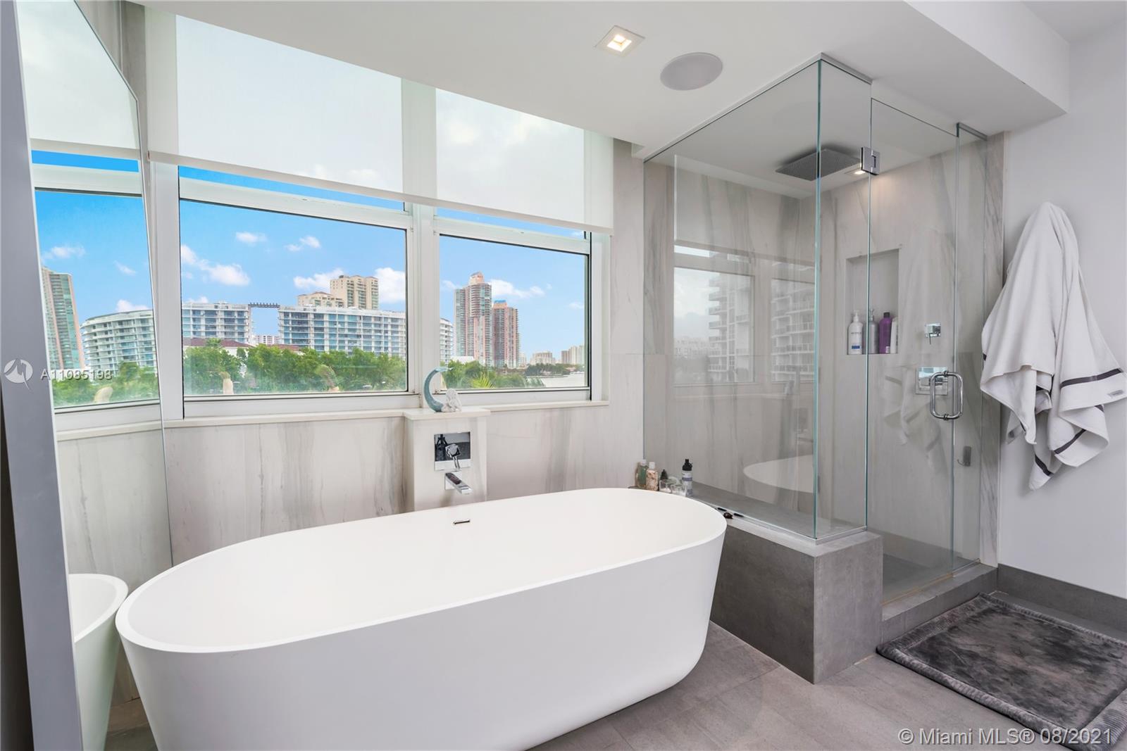 THE PENINSULA CONDO - Residential