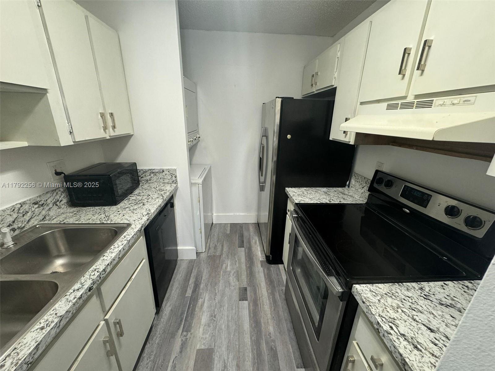 10068 TWIN LAKES DR 38-F