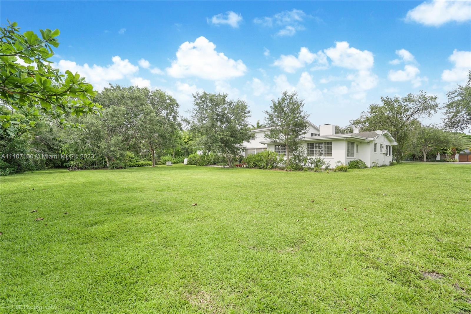 MARIEL GROVE ESTS - Residential