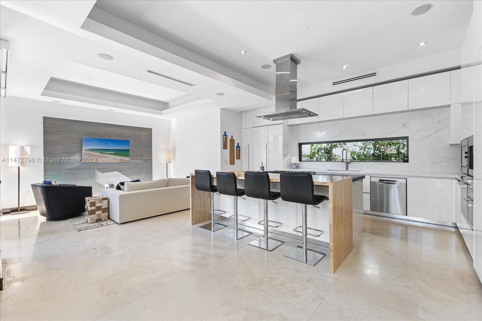 MASHTA ISLAND - Residential