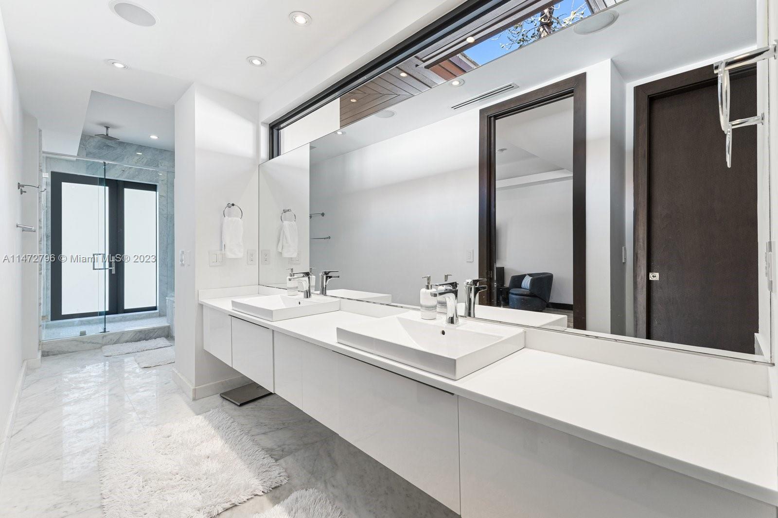 MASHTA ISLAND - Residential