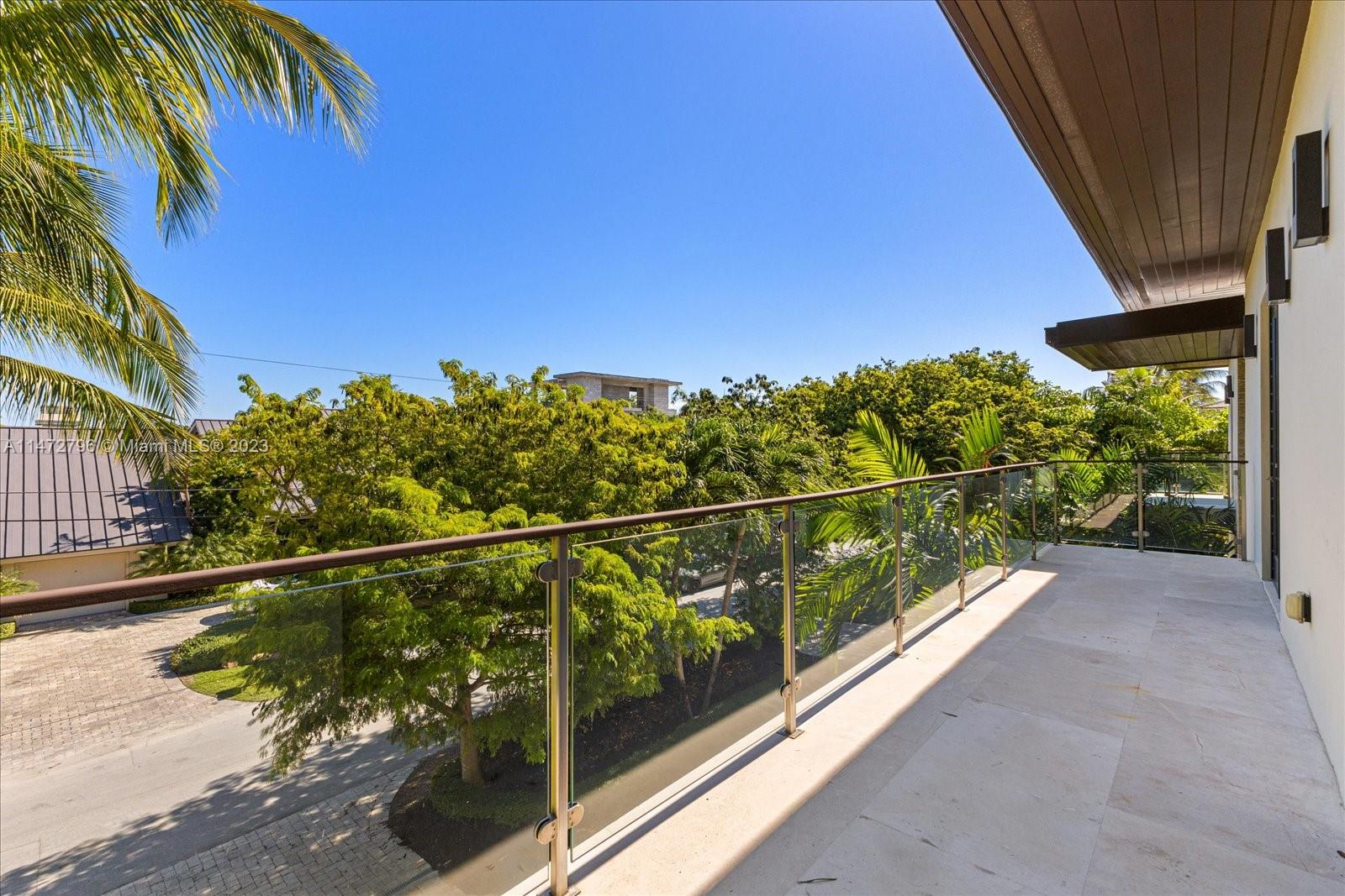 MASHTA ISLAND - Residential