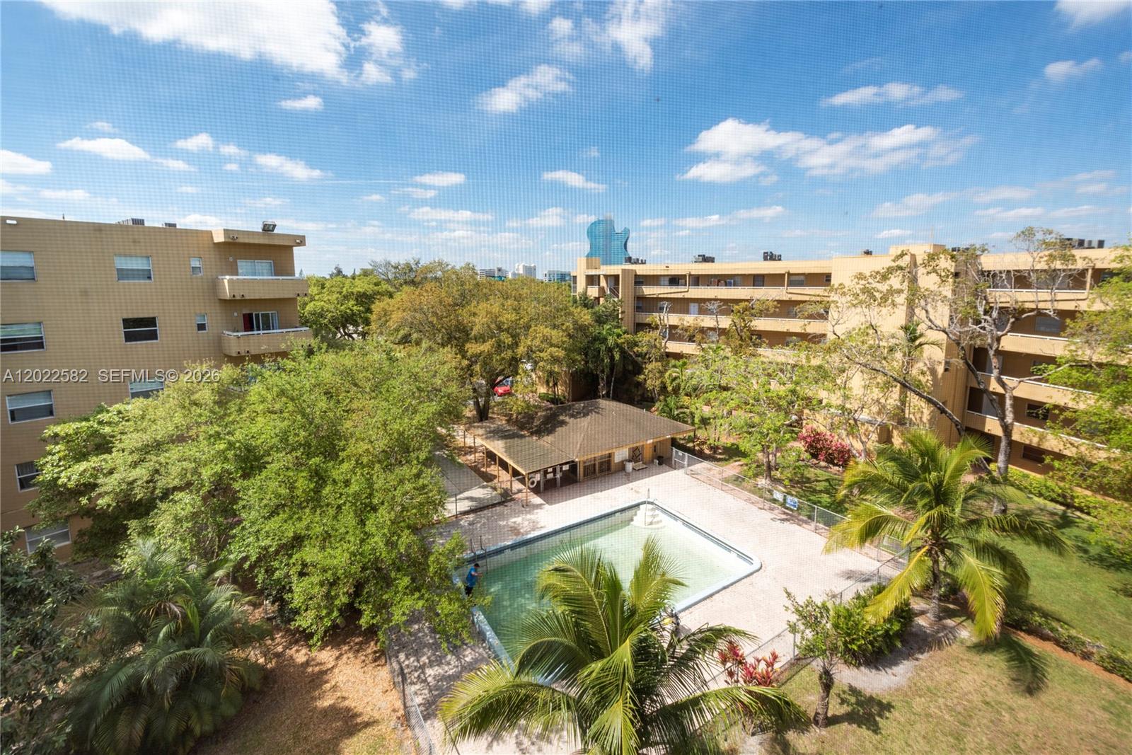 OAKS CONDO - Land