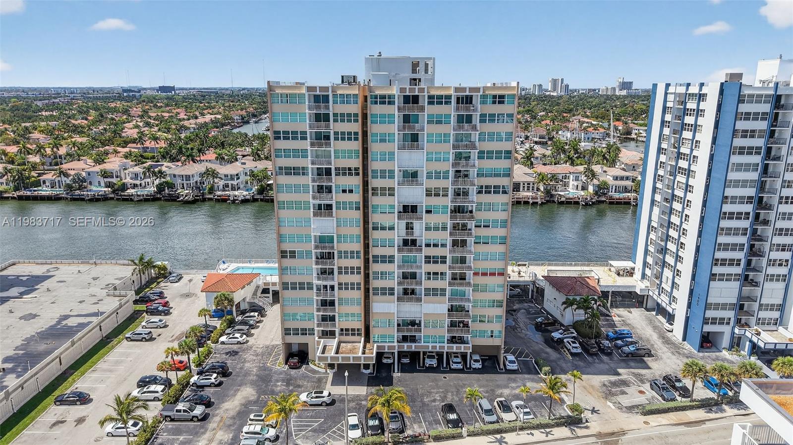 TRAFALGAR TOWERS CONDOMIN - Residential