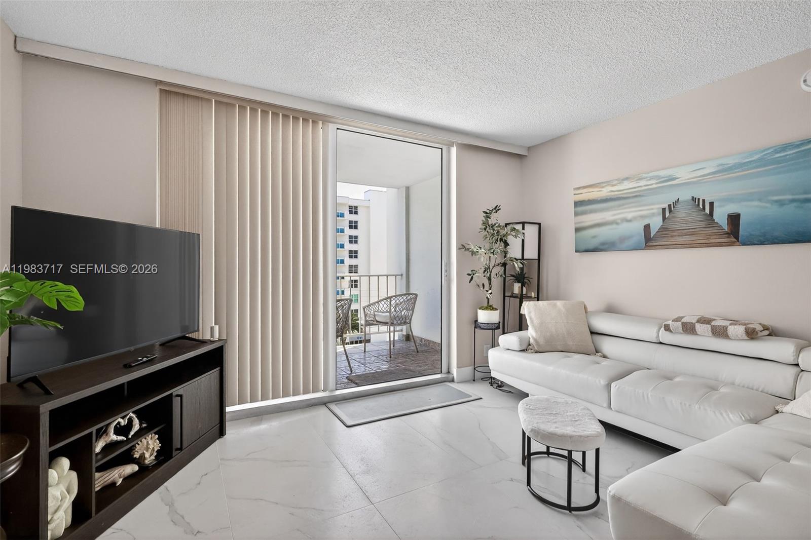 TRAFALGAR TOWERS CONDOMIN - Residential