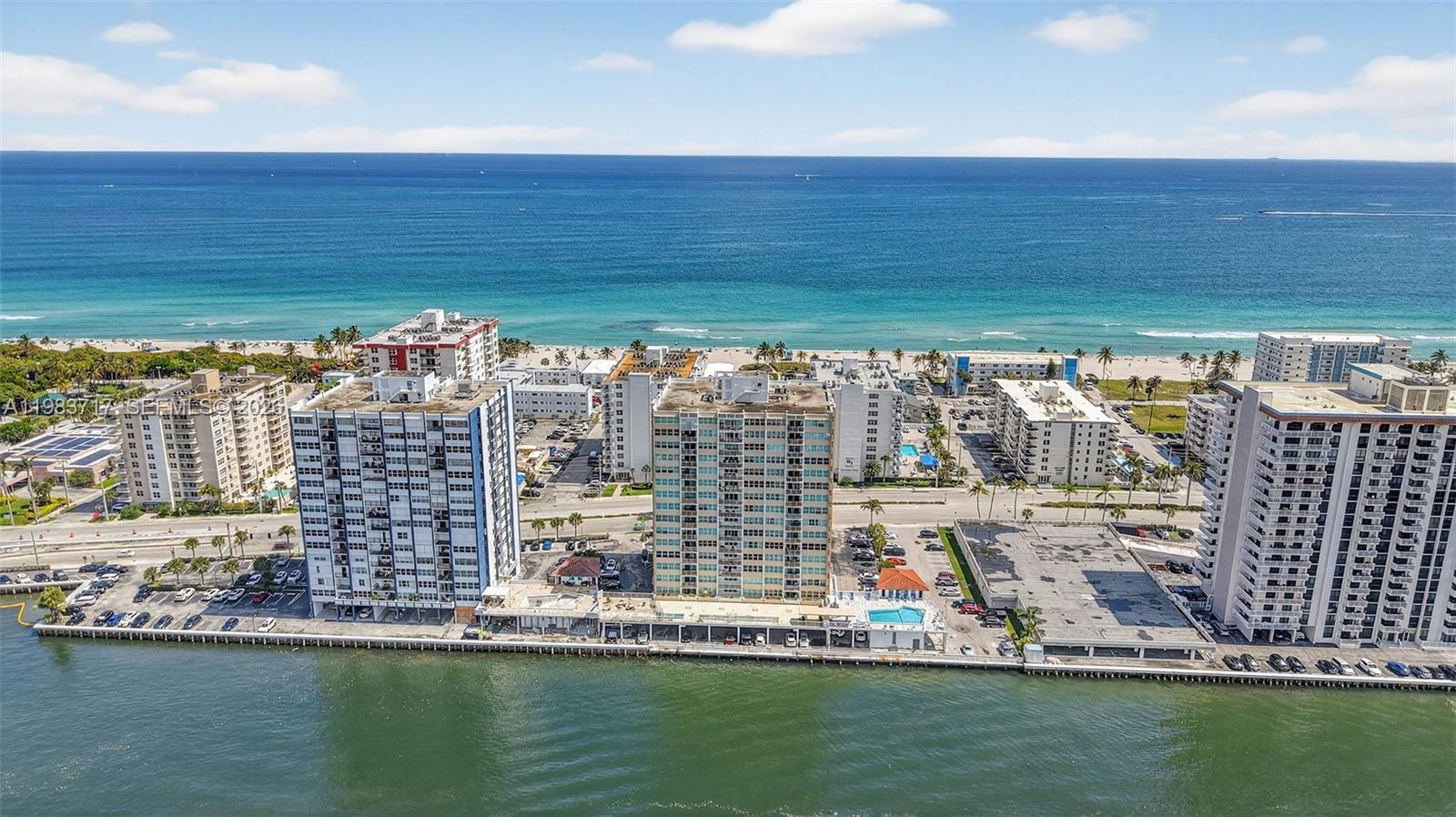 TRAFALGAR TOWERS CONDOMIN - Residential