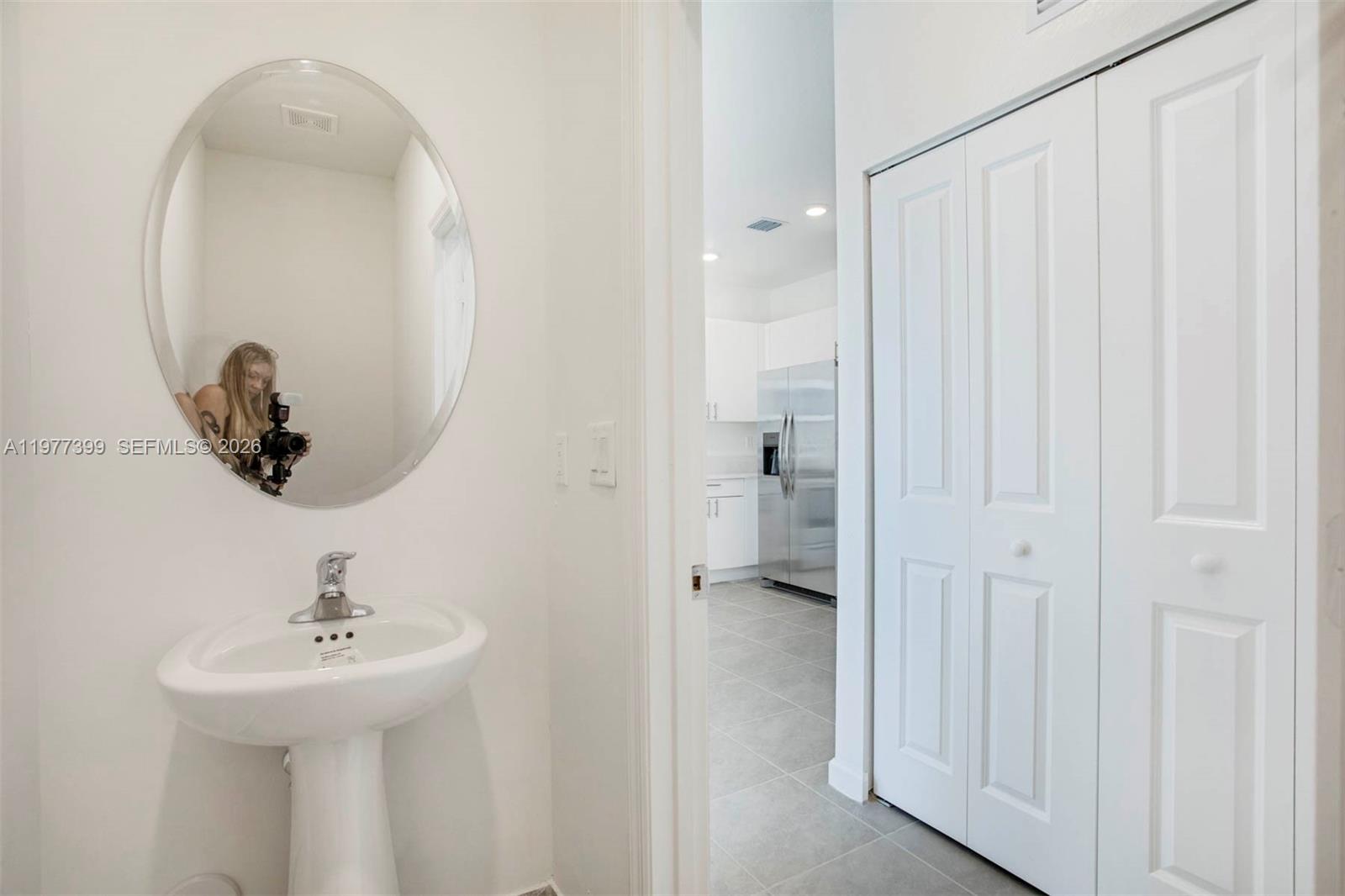 PINE ISLE - Residential Lease