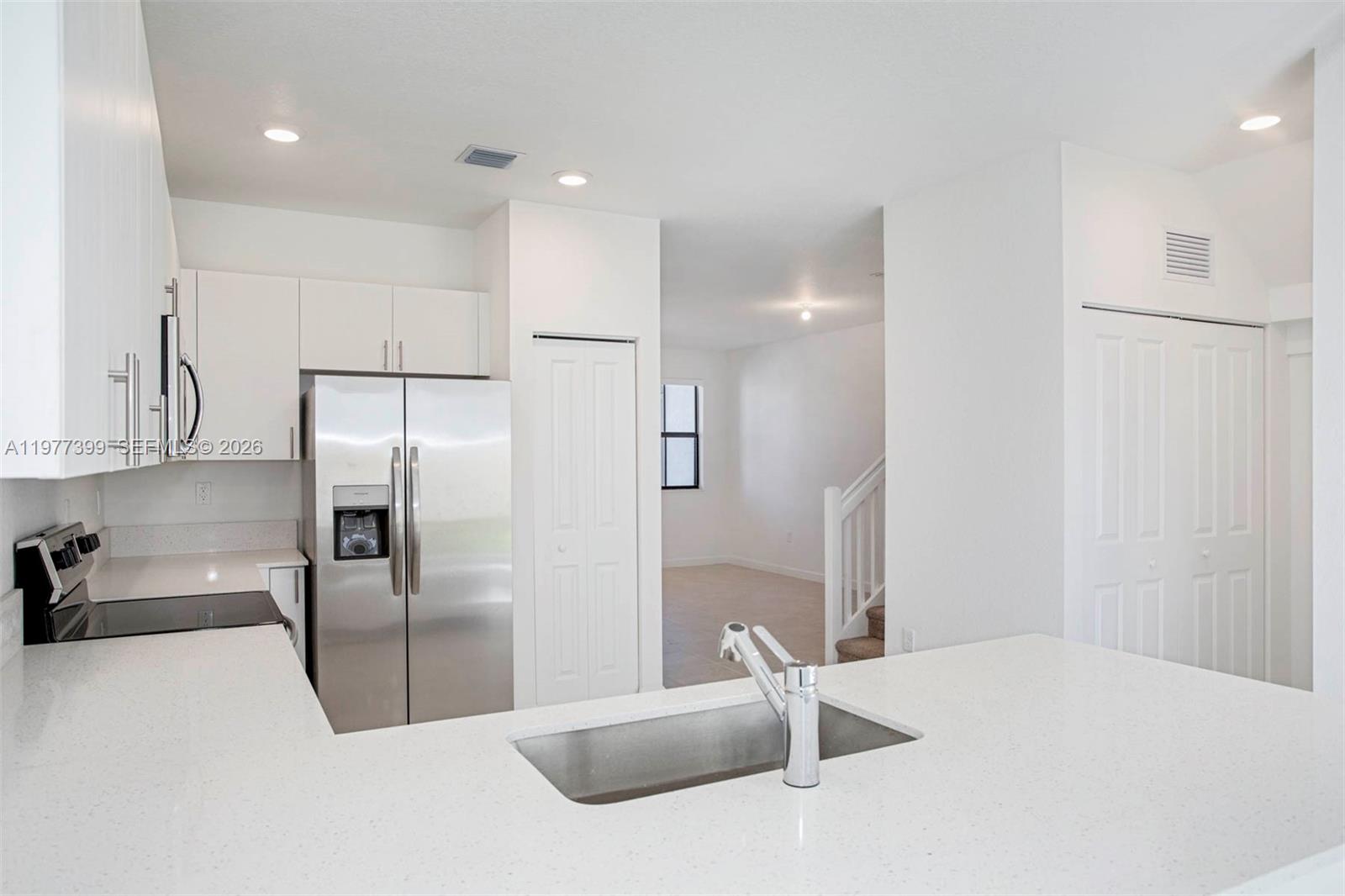 PINE ISLE - Residential Lease