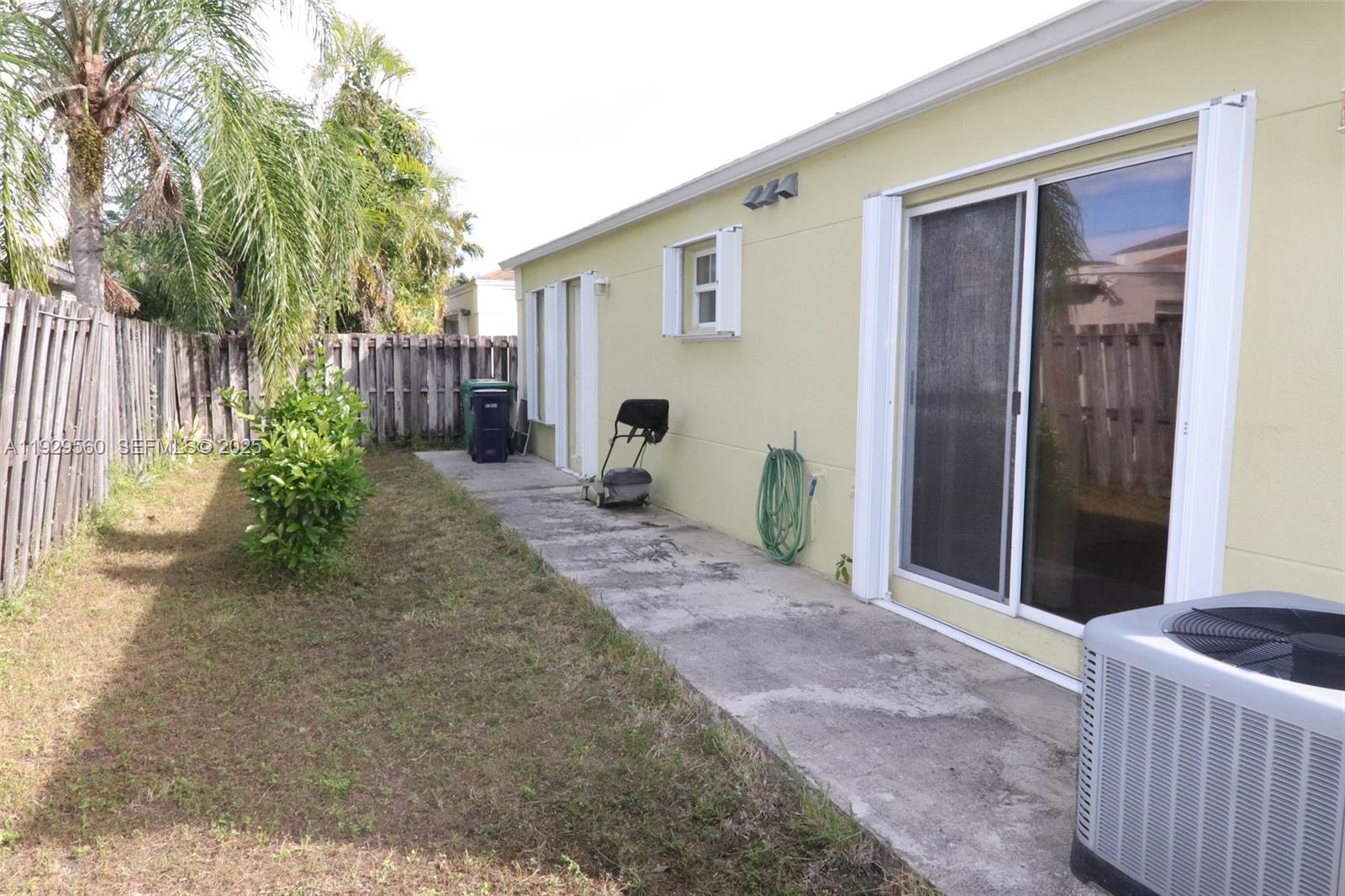 LAKES BY THE BAY SEC 5 - Residential