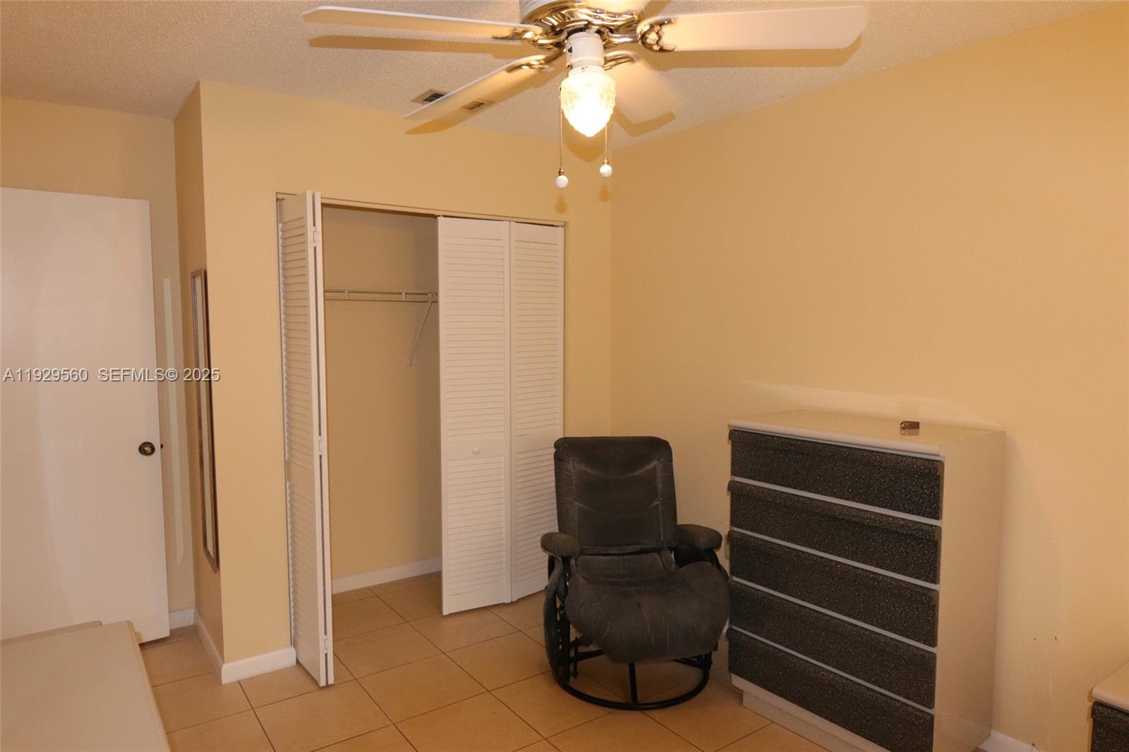 LAKES BY THE BAY SEC 5 - Residential