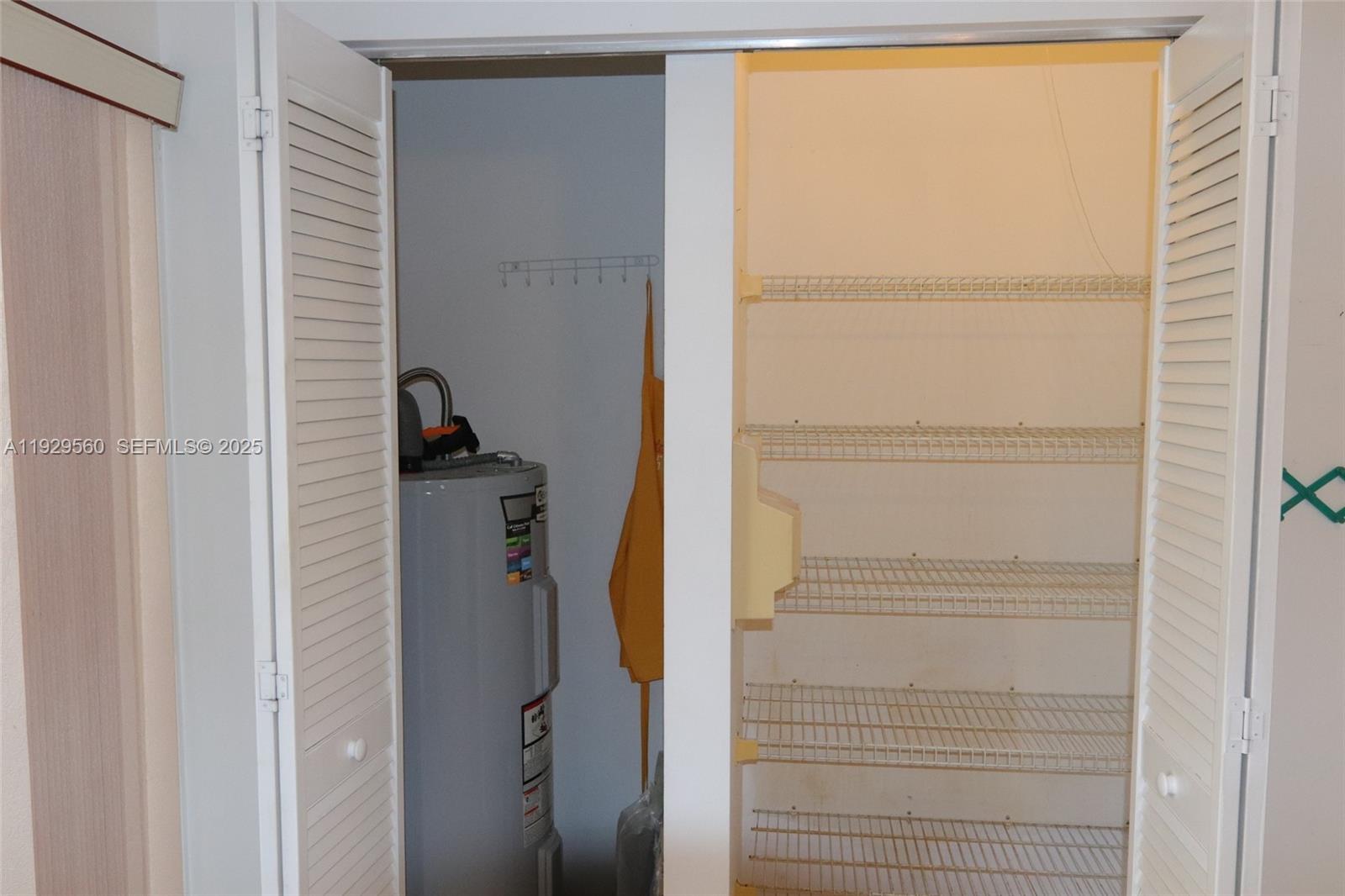 LAKES BY THE BAY SEC 5 - Residential