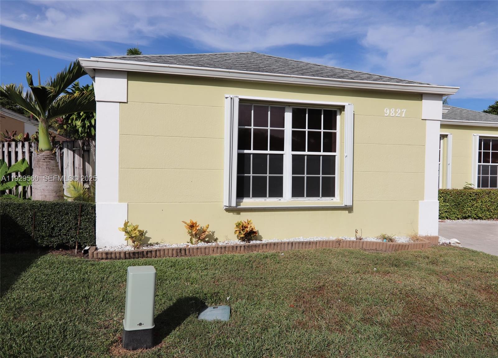 LAKES BY THE BAY SEC 5 - Residential