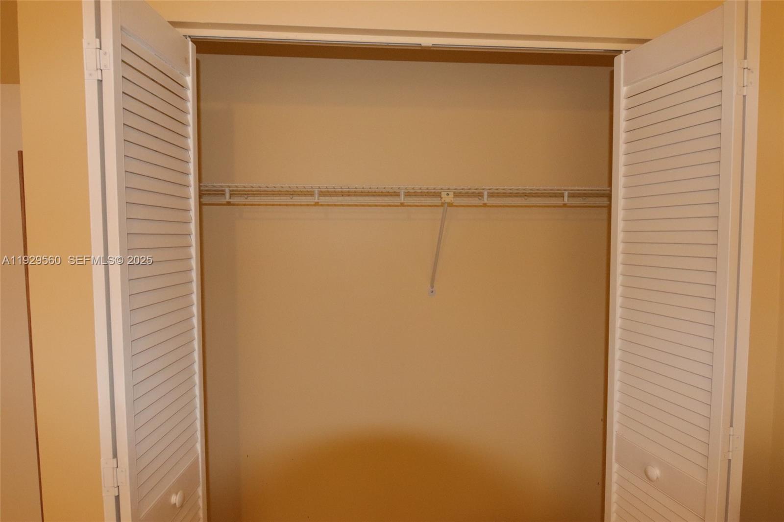 LAKES BY THE BAY SEC 5 - Residential