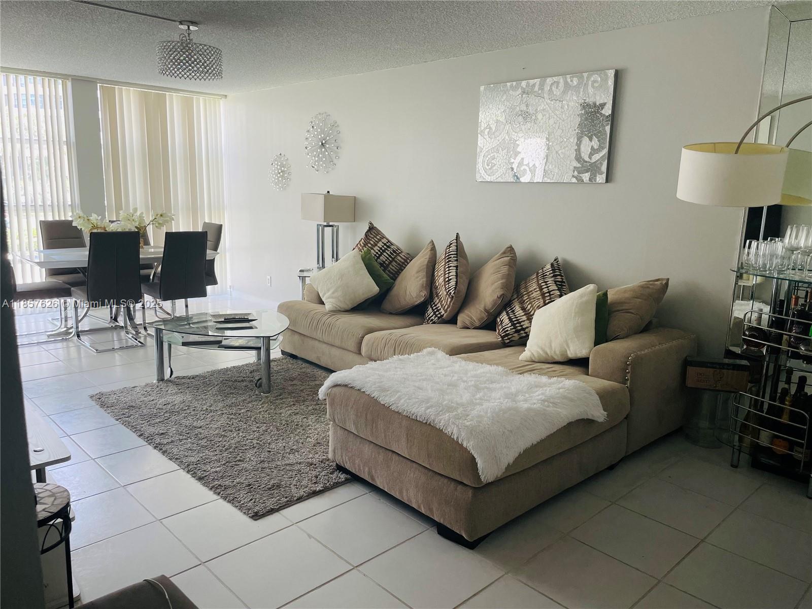Desirable location . Park, plazas, 12 min walk to the beach . Very safe area. Next to conveniet stores : Walmart , CVS . 20 min drive to Fort Lauderdale airport, 40 min to Miami International Airport. Unit comes furnished , portable washer machine installed . 1 assigned parking space . AC is 3 yo . All community getting updated : new carpet in hallway , updated clubhouse Extra payments : FPL around $90, internet $75
Association requires $1000 security deposit