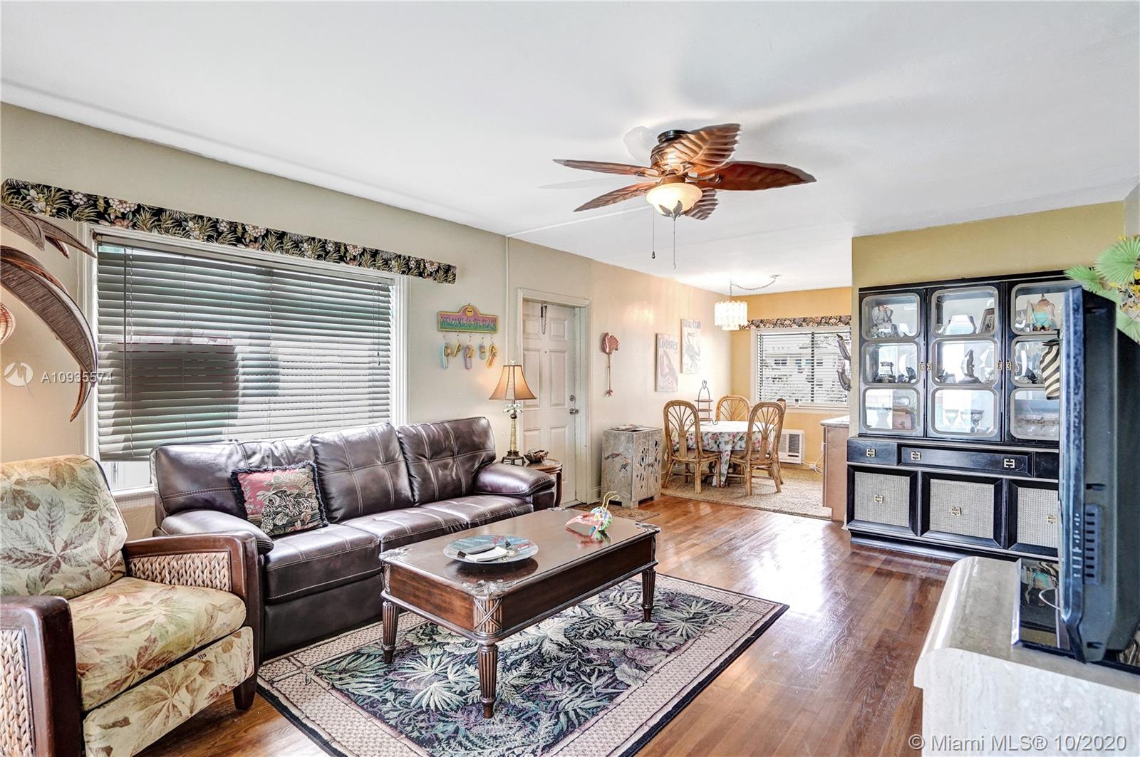 HOLLYWOOD BEACH - Residential Income