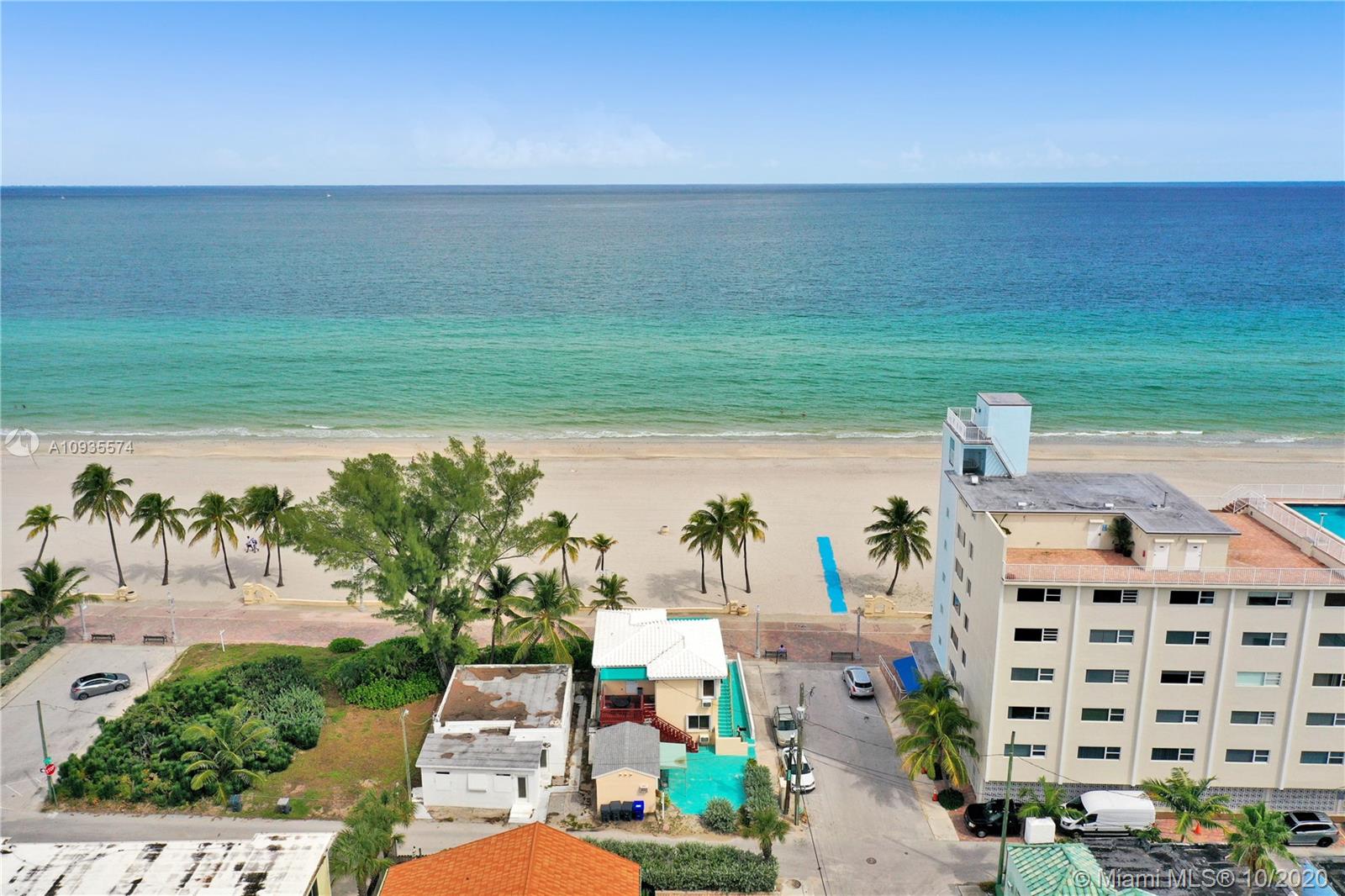 HOLLYWOOD BEACH - Residential Income