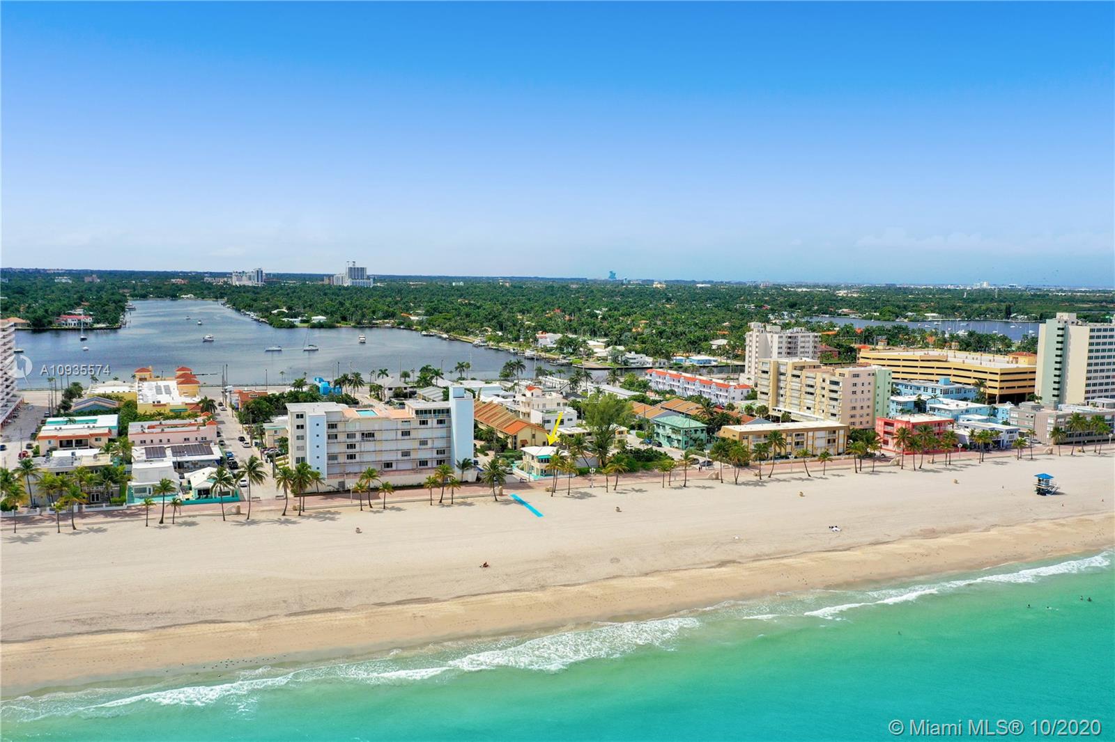 HOLLYWOOD BEACH - Residential Income
