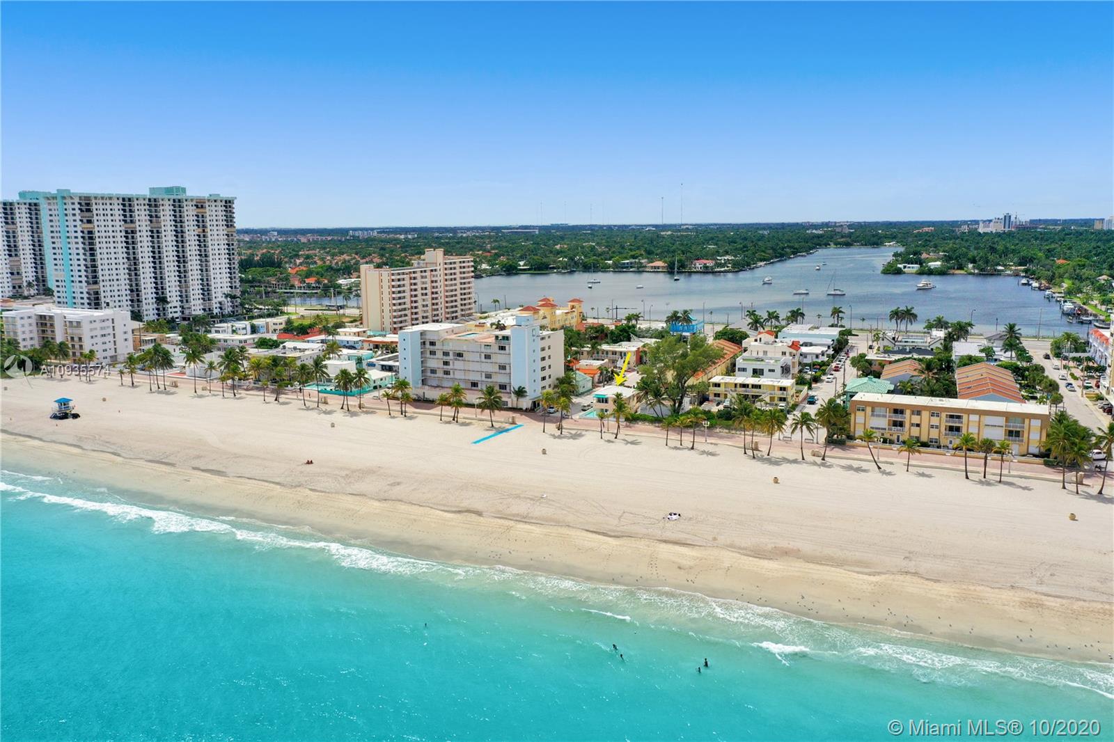 HOLLYWOOD BEACH - Residential Income