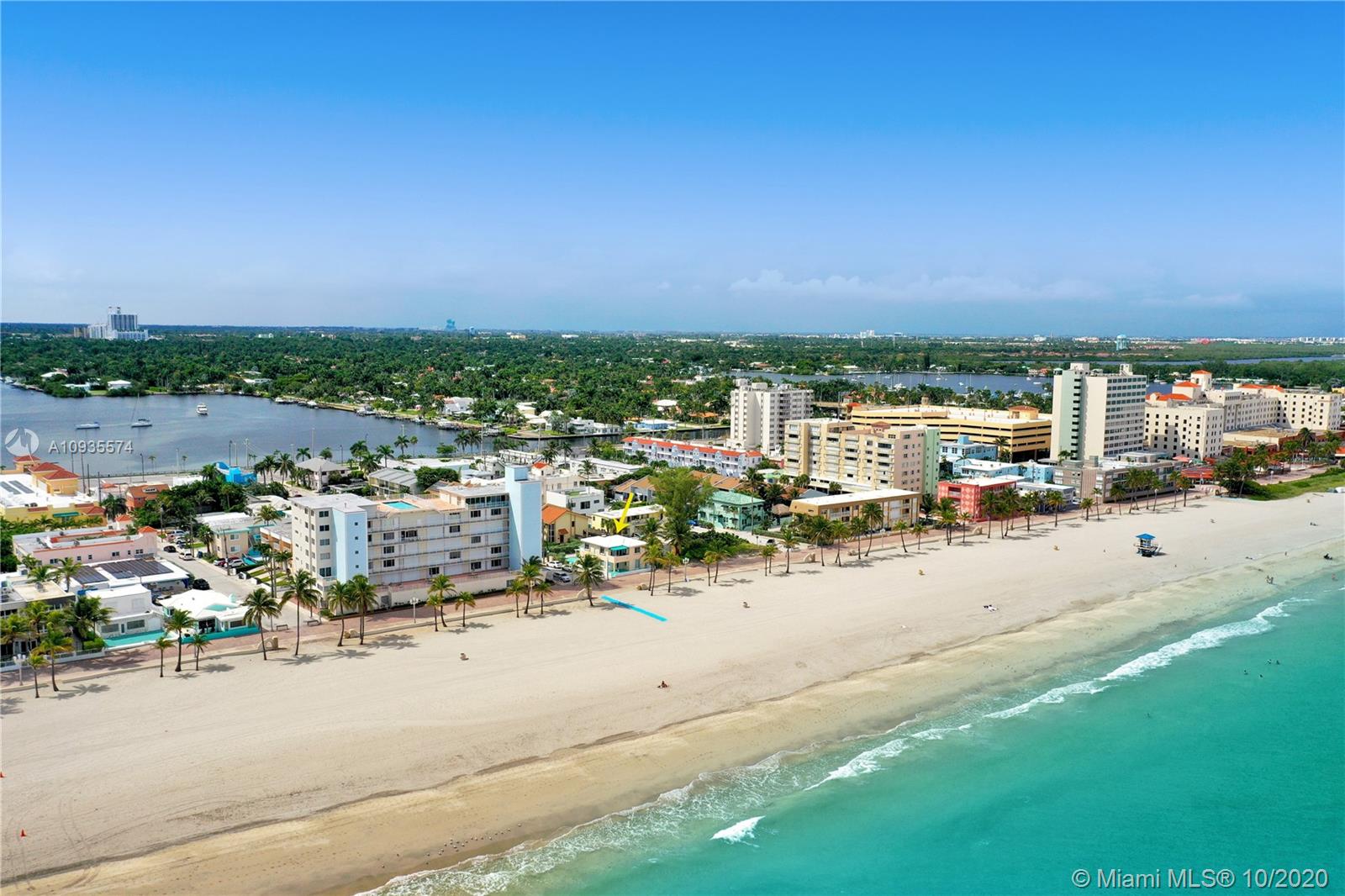 HOLLYWOOD BEACH - Residential Income