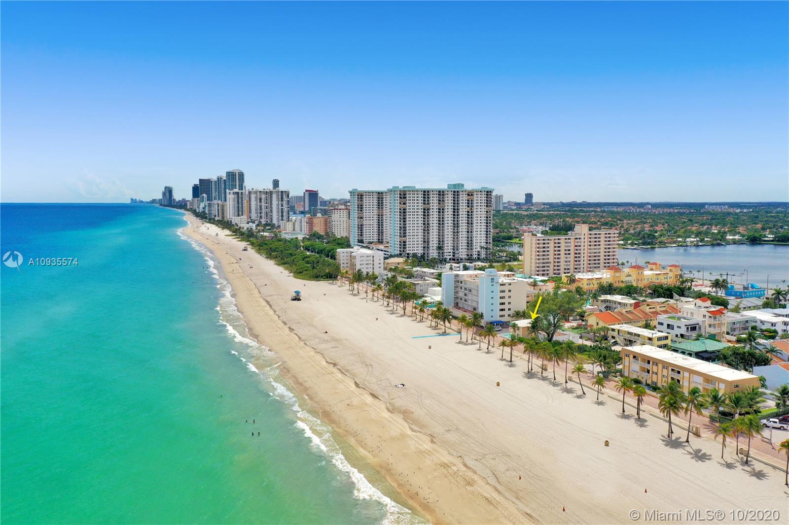HOLLYWOOD BEACH - Residential Income
