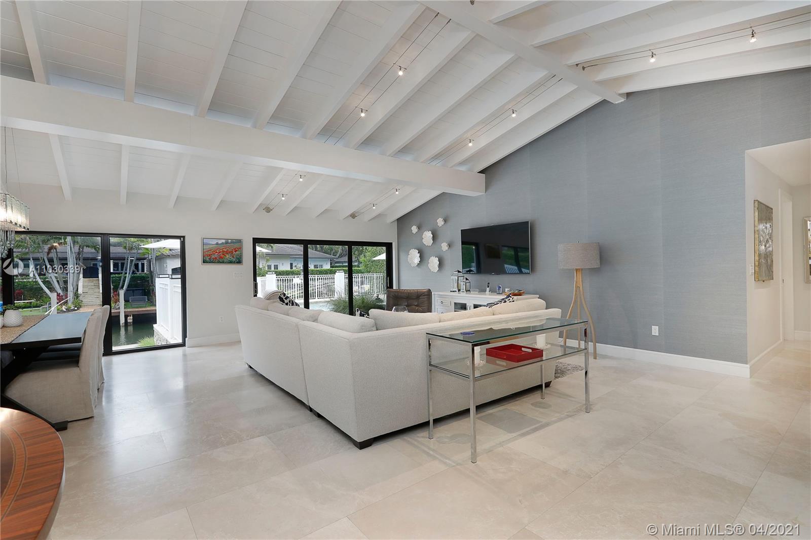 CORAL GABLES RIVIERA SEC - Residential